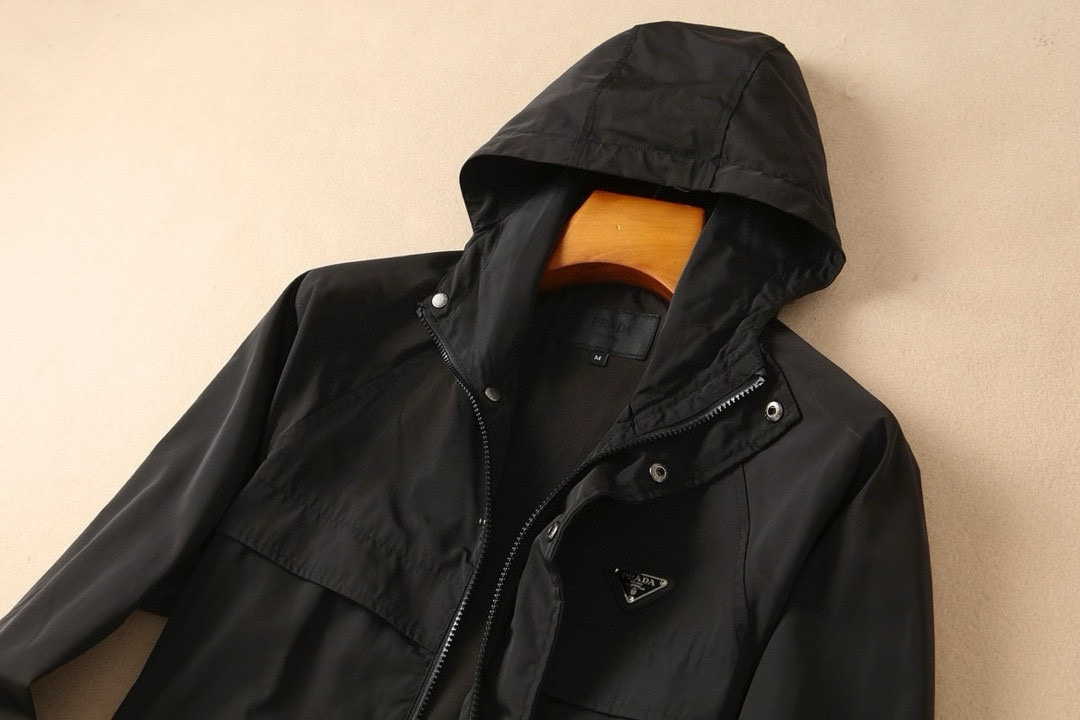 【PRADA  公式旗艦店】プラダ   ジャケット着 ご好評に付き再入荷！250107