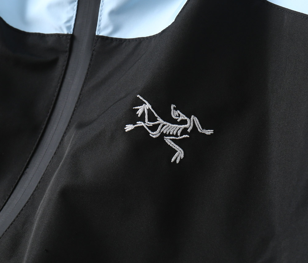 【ARCTERYX  公式旗艦店】アークテリクス  ジャケット着 ご好評に付き再入荷！250107