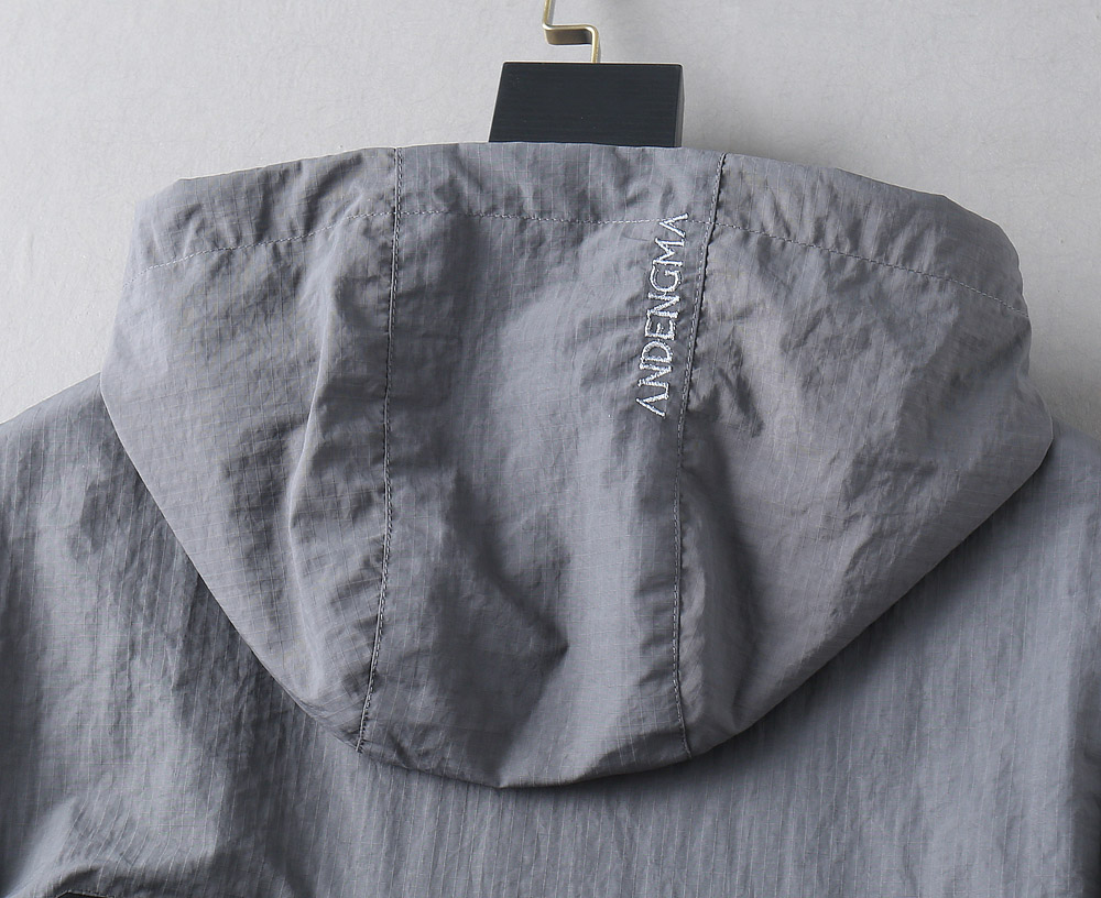 【ARCTERYX  公式旗艦店】アークテリクス  ジャケット着 ご好評に付き再入荷！250107