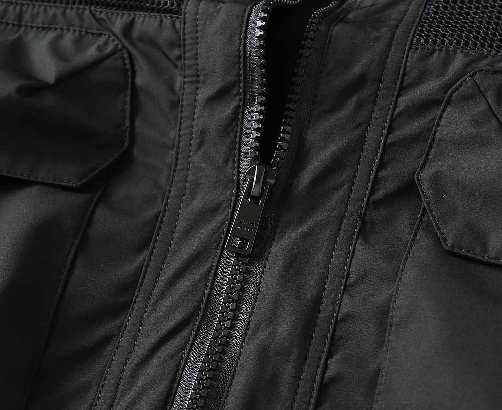 【PRADA  公式旗艦店】プラダ   ジャケット着 ご好評に付き再入荷！250107