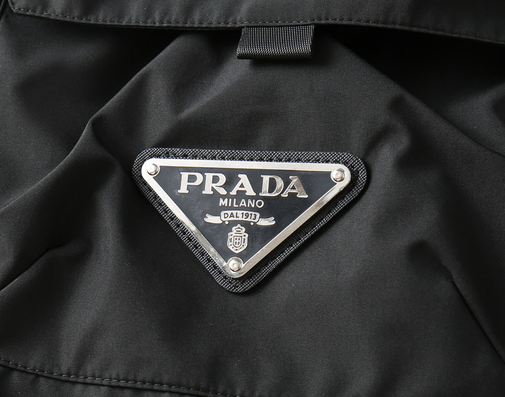 【PRADA  公式旗艦店】プラダ   ジャケット着 ご好評に付き再入荷！250107