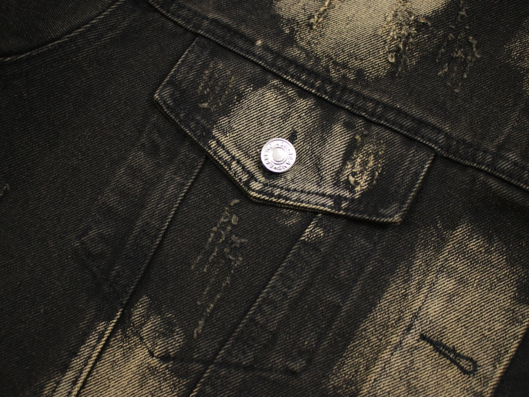 【BALENCIAGA  公式旗艦店】バレンシアガ    ジャケット着 好評に付き再入荷！250108