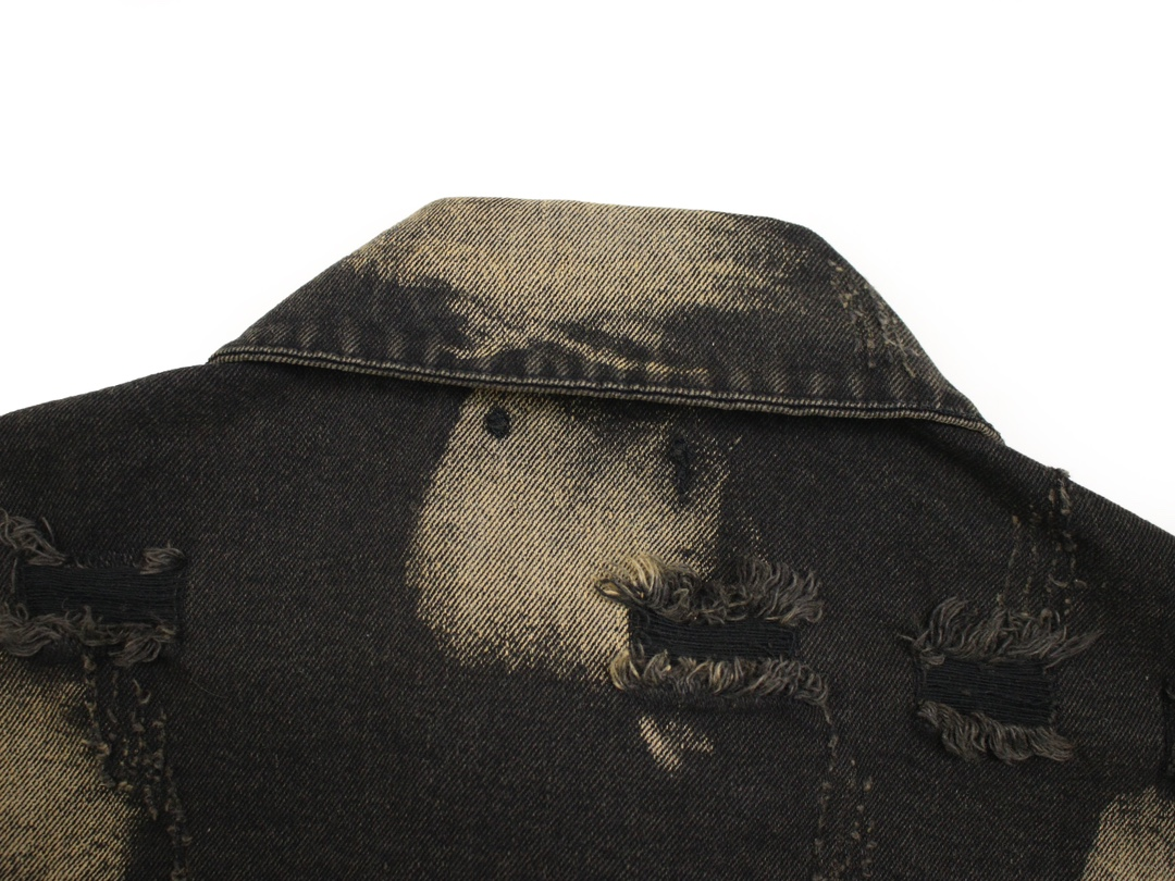 【BALENCIAGA  公式旗艦店】バレンシアガ    ジャケット着 好評に付き再入荷！250108