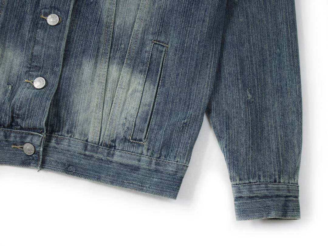 【BALENCIAGA  公式旗艦店】バレンシアガ    ジャケット着 好評に付き再入荷！250108