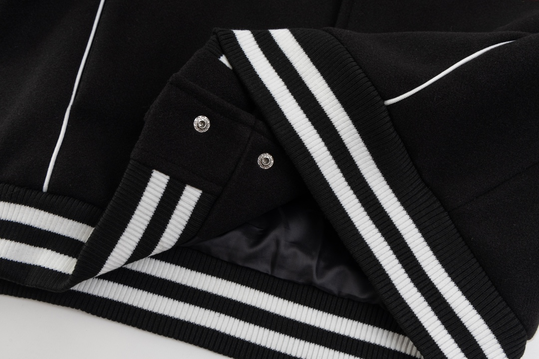 【BALENCIAGA  公式旗艦店】バレンシアガ   野球着 ジャケット着 好評に付き再入荷！250108