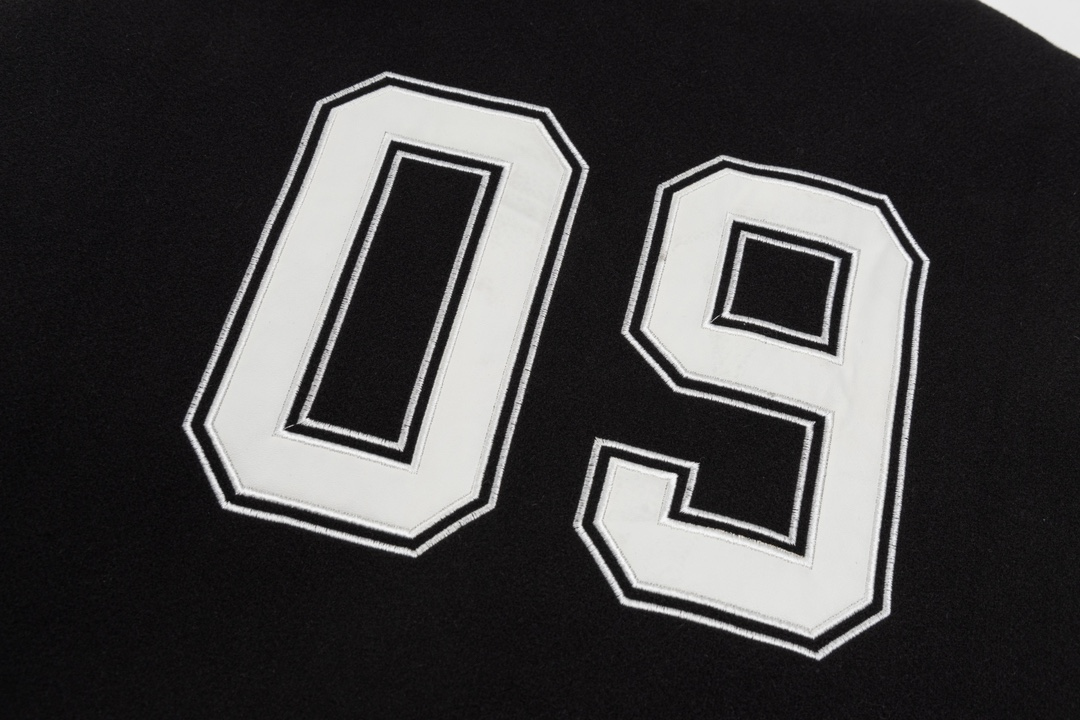 【BALENCIAGA  公式旗艦店】バレンシアガ   野球着 ジャケット着 好評に付き再入荷！250108