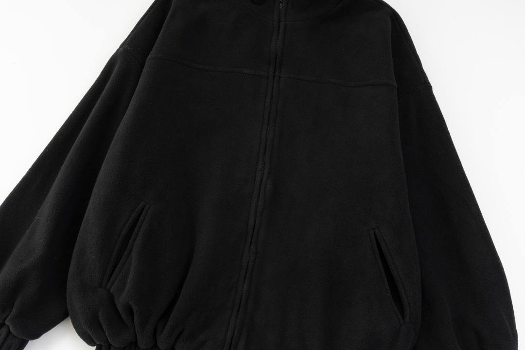 【BALENCIAGA  公式旗艦店】バレンシアガ   野球着 ジャケット着 好評に付き再入荷！241028