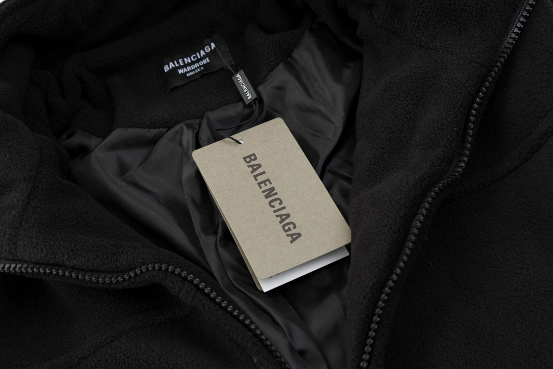 【BALENCIAGA  公式旗艦店】バレンシアガ   野球着 ジャケット着 好評に付き再入荷！241028