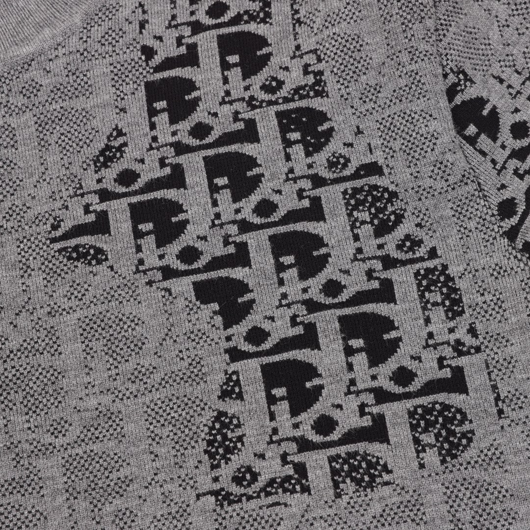 【DIOR 公式旗艦店】ディオール  セーター好評に付き再入荷！250108