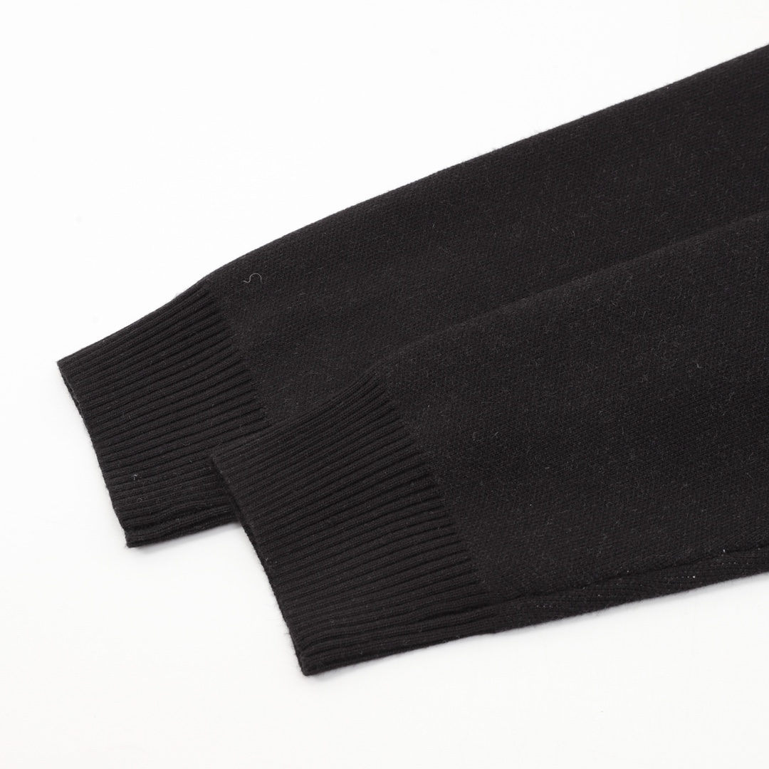 【DIOR 公式旗艦店】ディオール  セーター好評に付き再入荷！250108