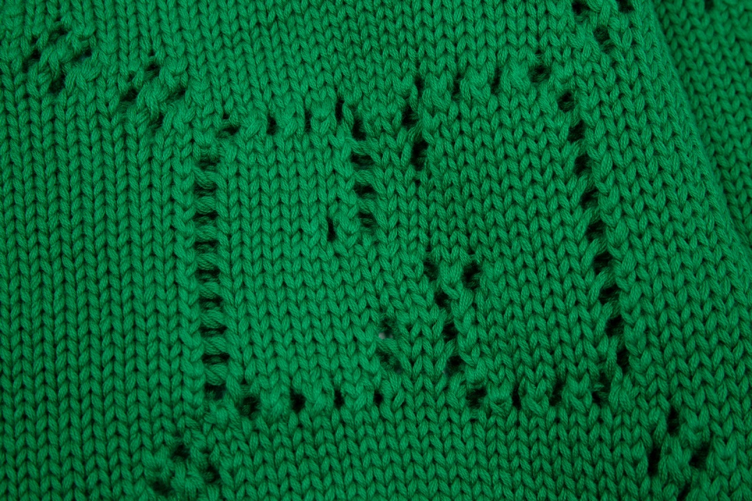 【GUCCI 公式旗艦店】グッチ  セーター好評に付き再入荷！250108