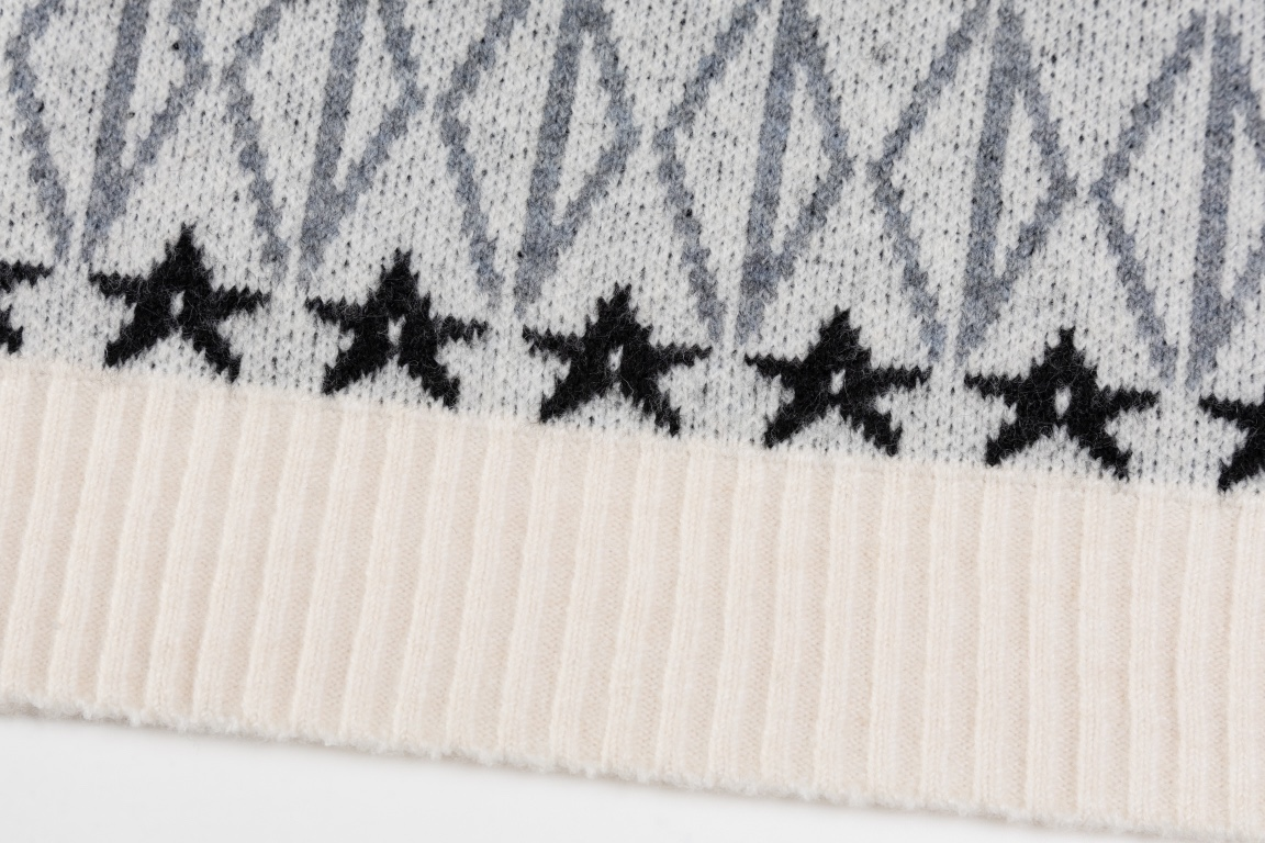 【DIOR 公式旗艦店】ディオール  セーター好評に付き再入荷！250108