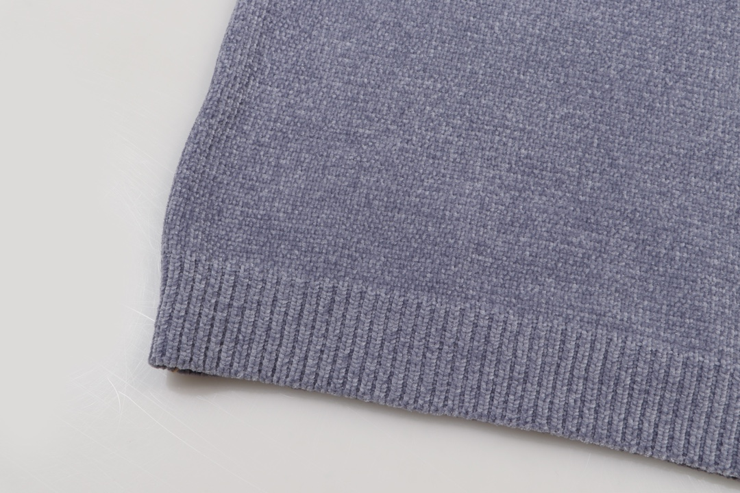 【DIOR  公式旗艦店】ディオール  セーター好評に付き再入荷！250108