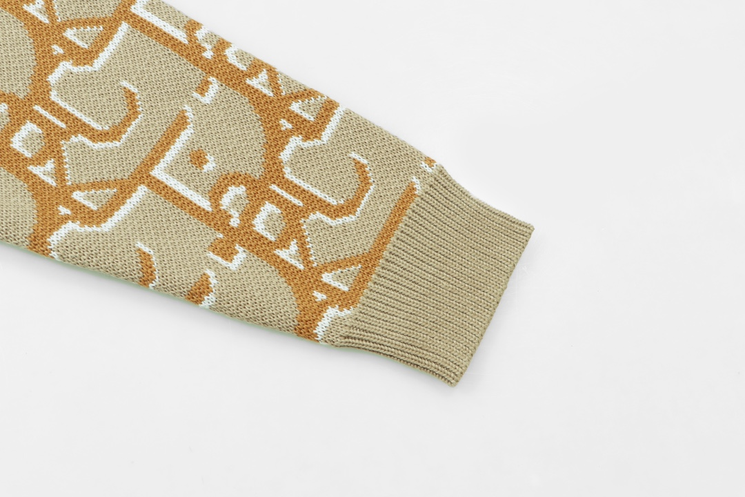 【DIOR  公式旗艦店】ディオール  セーター好評に付き再入荷！250108