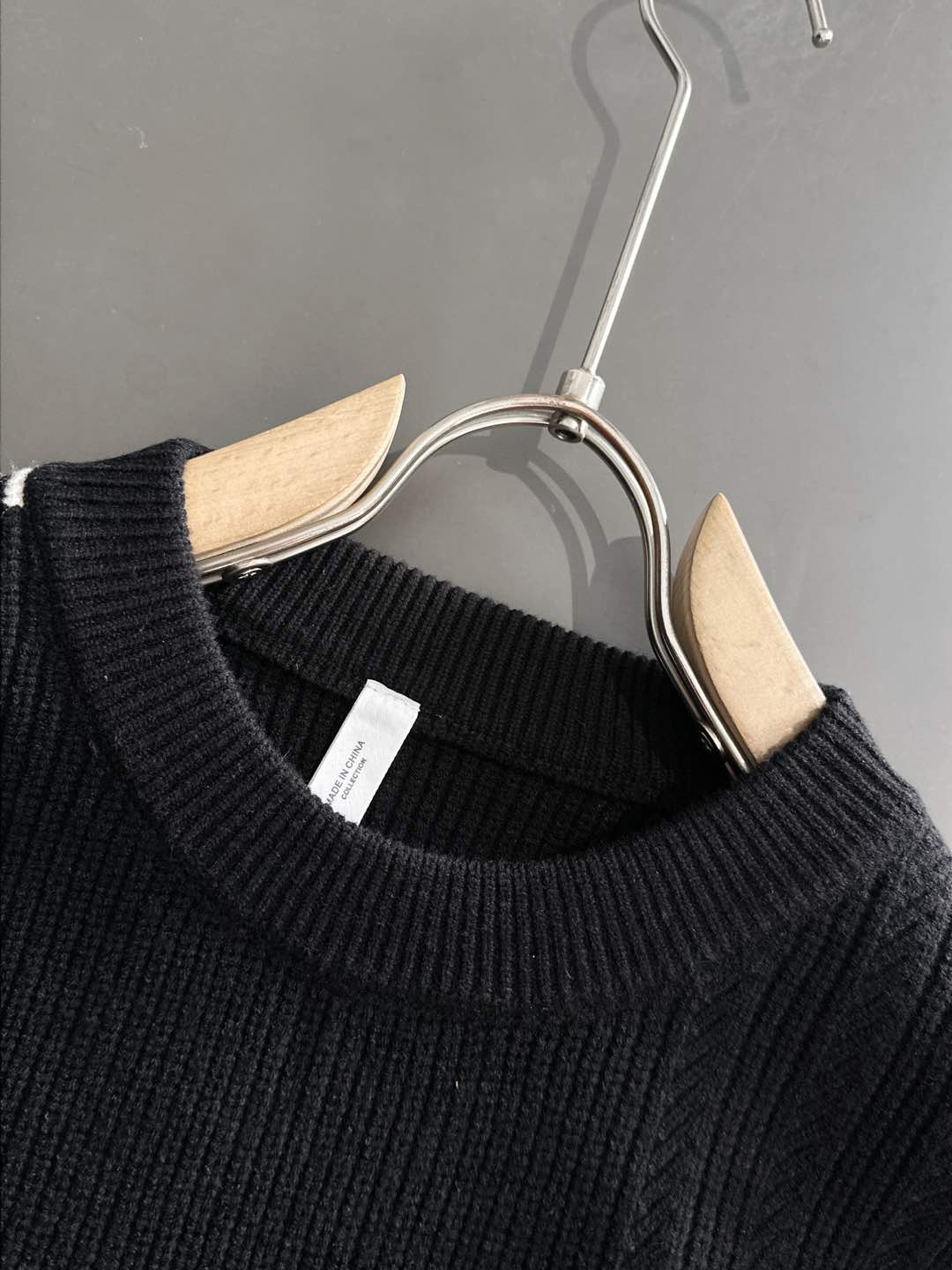 【LOEWE  公式旗艦店】ロエベ  セーター ご好評に付き再入荷！250107