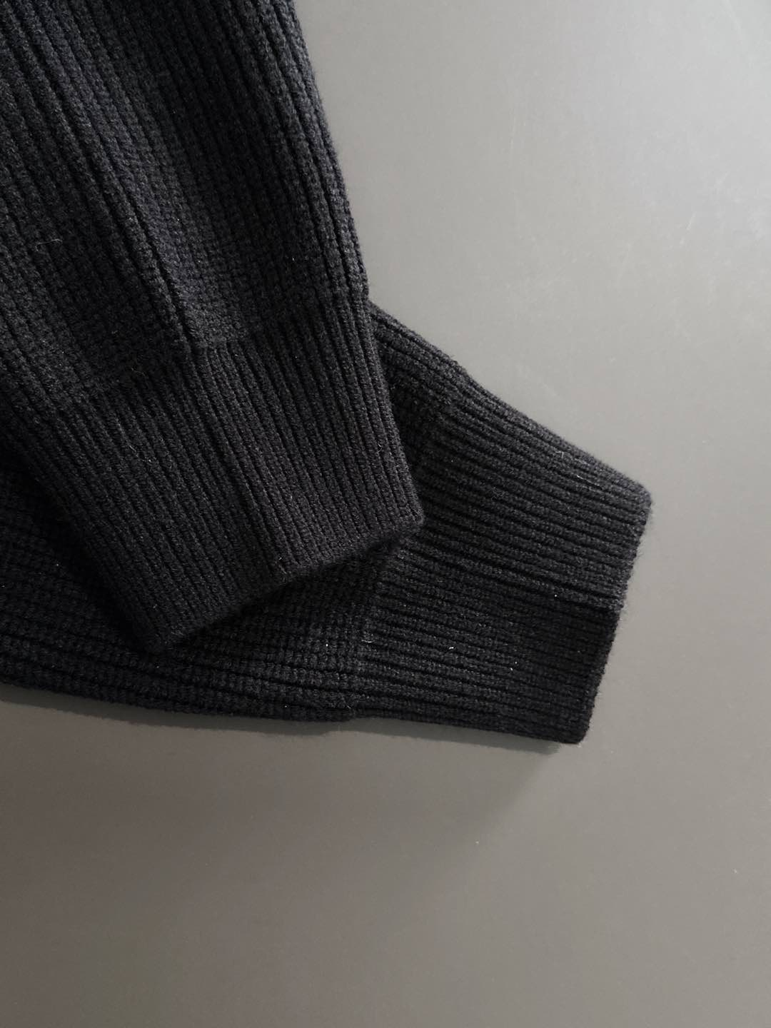 【LOEWE  公式旗艦店】ロエベ  セーター ご好評に付き再入荷！250107