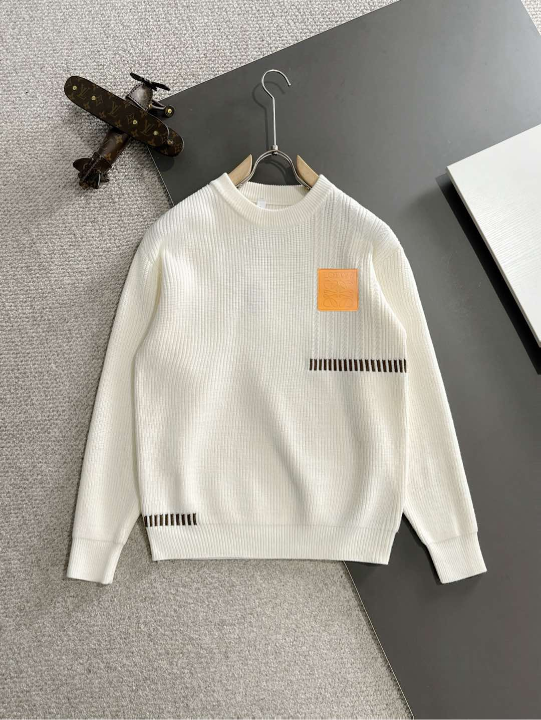 【LOEWE  公式旗艦店】ロエベ  セーター ご好評に付き再入荷！250107