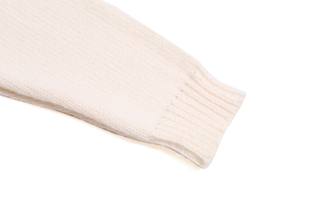 【OFF-WHITE   公式旗艦店】OFF-WHITE   セーター好評に付き再入荷！250109