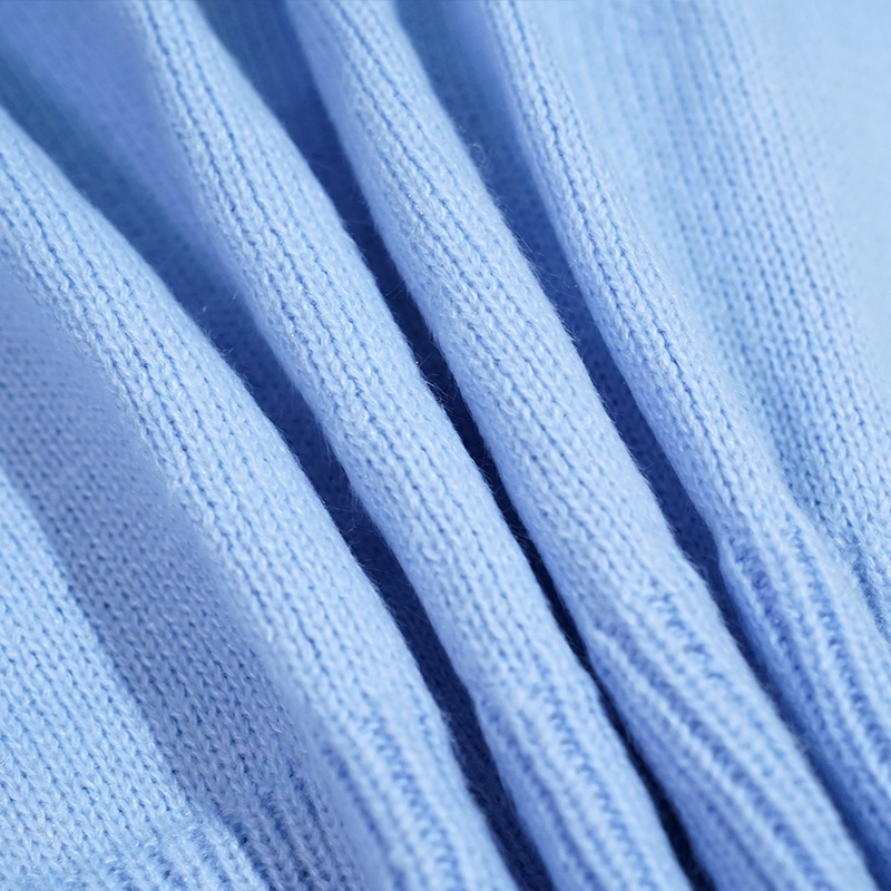 【FENDI 公式旗艦店】フェンディ セーター好評に付き再入荷！ 240929