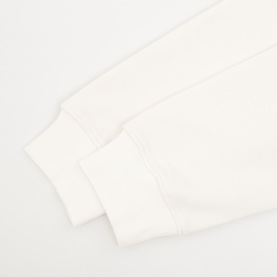 LV【LOUIS VUITTON  公式旗艦店】ルイヴィトン 丸首の衛衣 スウェット ご好評に付き再入荷！250110