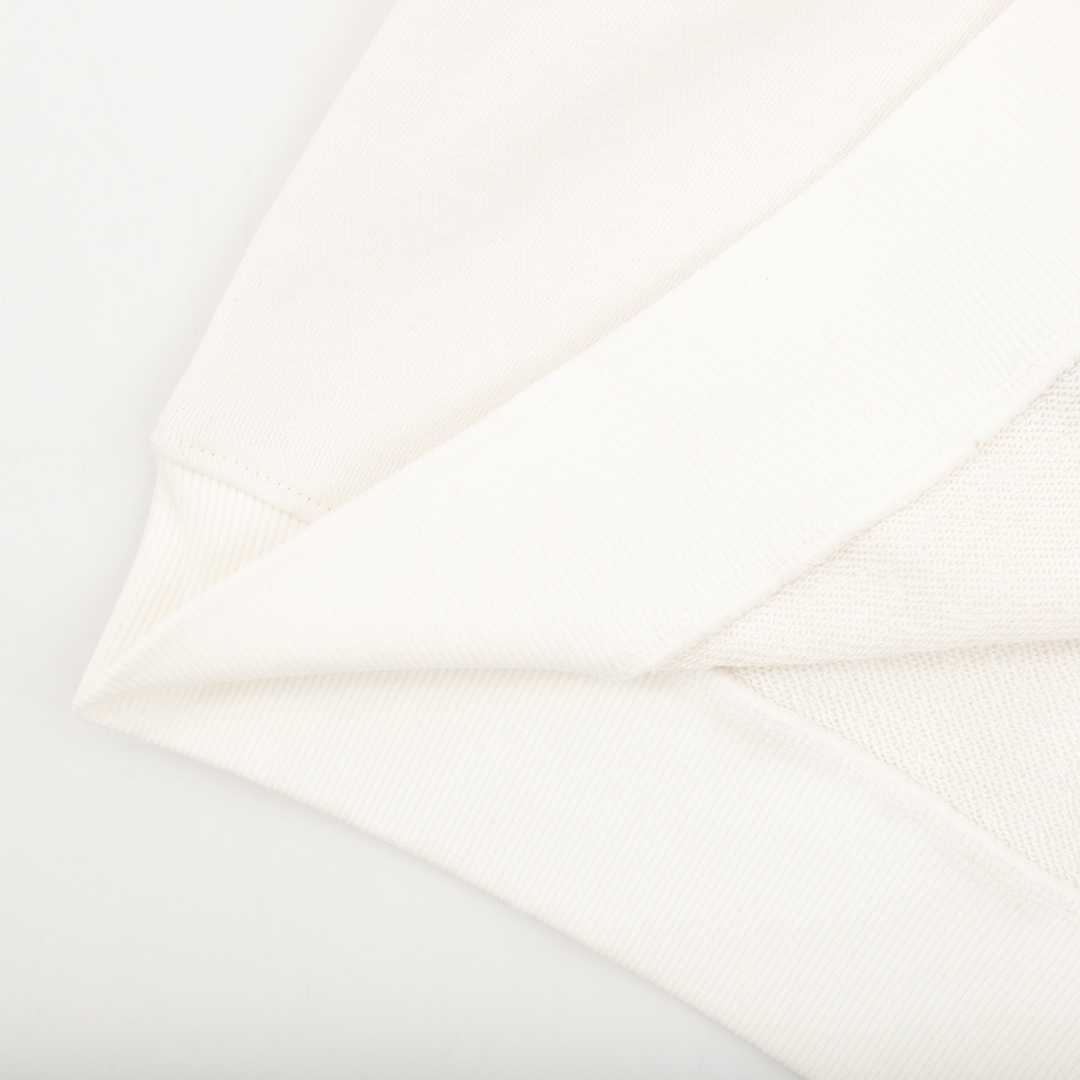 LV【LOUIS VUITTON  公式旗艦店】ルイヴィトン 丸首の衛衣 スウェット ご好評に付き再入荷！250110