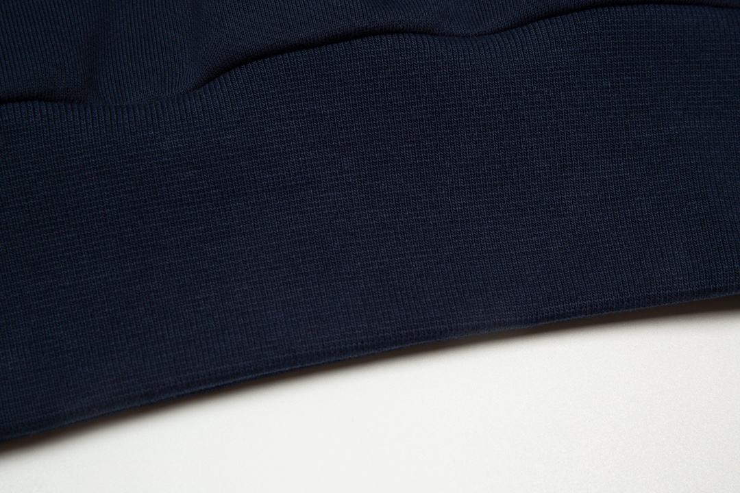 LV【LOUIS VUITTON  公式旗艦店】ルイヴィトン 丸首の衛衣 スウェット ご好評に付き再入荷！250110