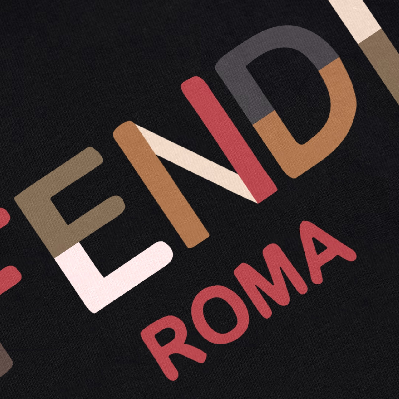 【FENDI 公式旗艦店】フェンディ  丸首の衛衣 スウェットご好評に付き再入荷！250110