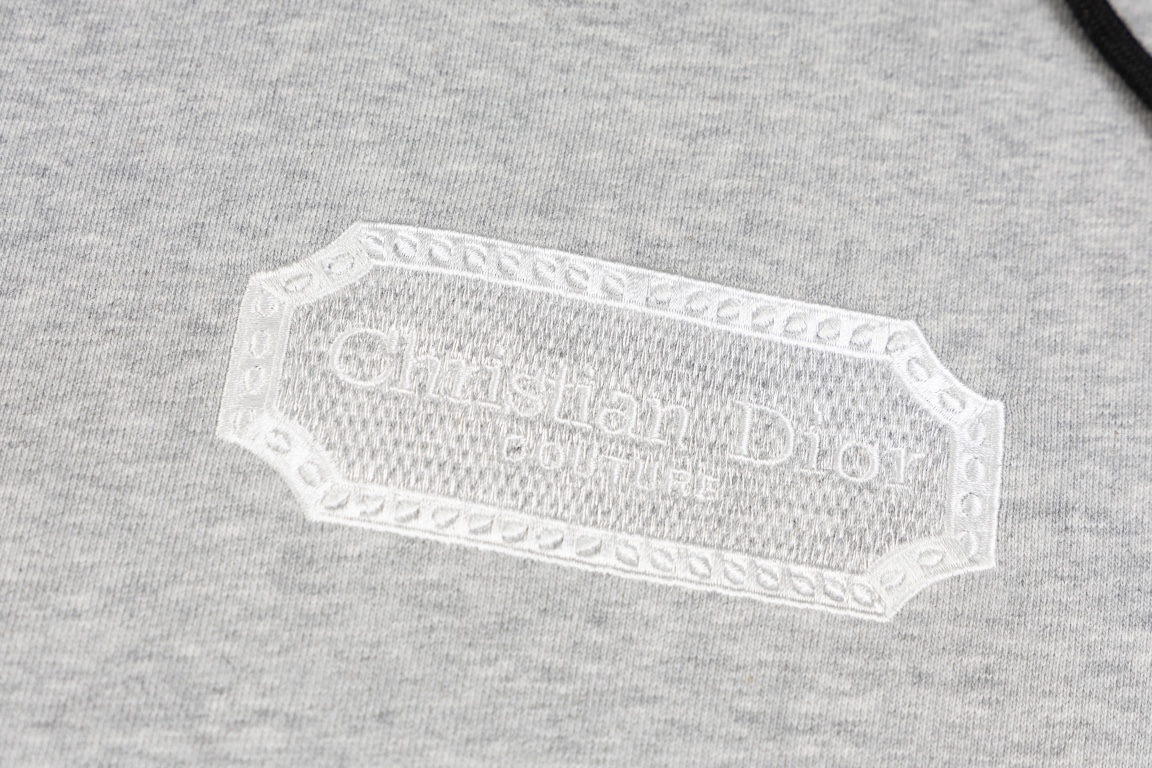 【DIOR 公式旗艦店】ディオール  丸首の衛衣 スウェットご好評に付き再入荷250110