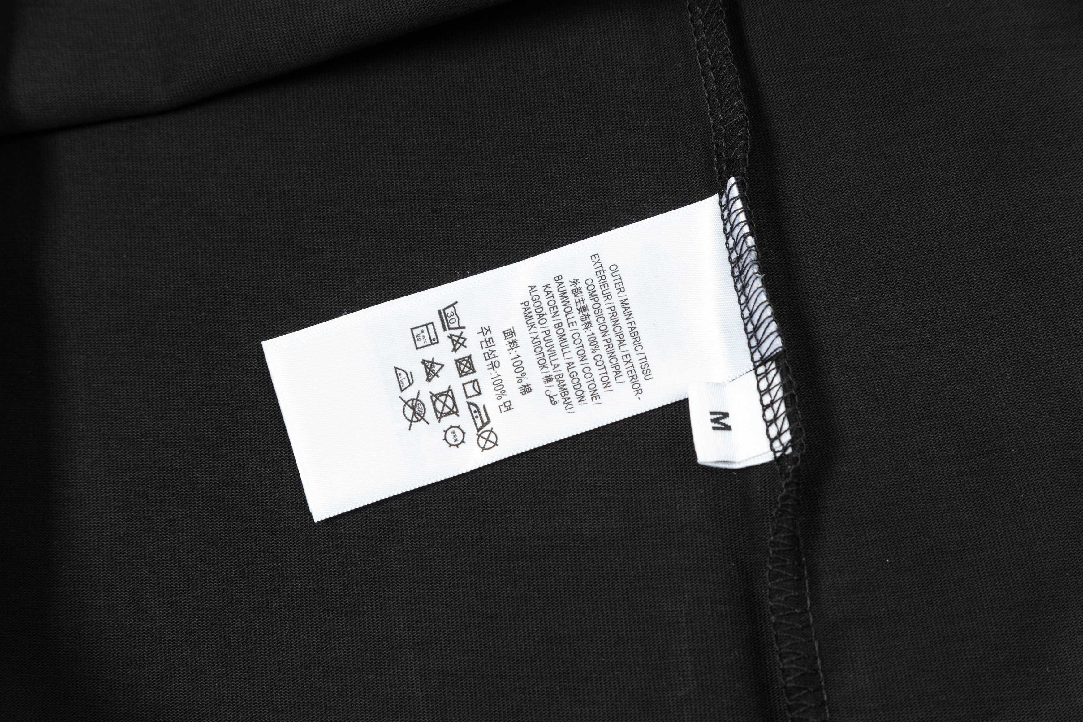 【BALENCIAGA   公式旗艦店】 バレンシアガ    Tシャツご好評に付き再入荷！ 250210