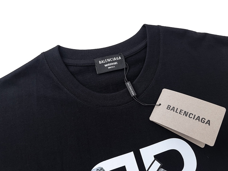 【BALENCIAGA  公式旗艦店】 バレンシアガ    Tシャツご好評に付き再入荷！250210