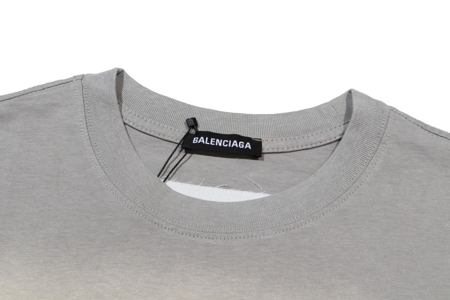 【BALENCIAGA 公式旗艦店】 バレンシアガ   Tシャツ ご好評に付き再入荷！250210
