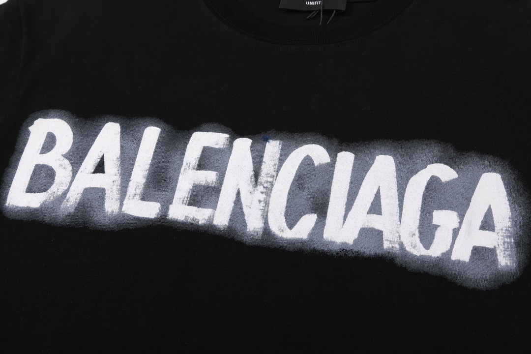 【BALENCIAGA  公式旗艦店】 バレンシアガ    Tシャツご好評に付き再入荷！250210