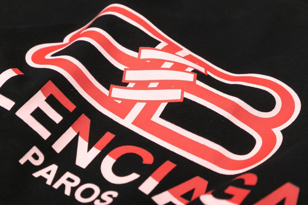 【BALENCIAGA  公式旗艦店】 バレンシアガ    Tシャツご好評に付き再入荷！250210