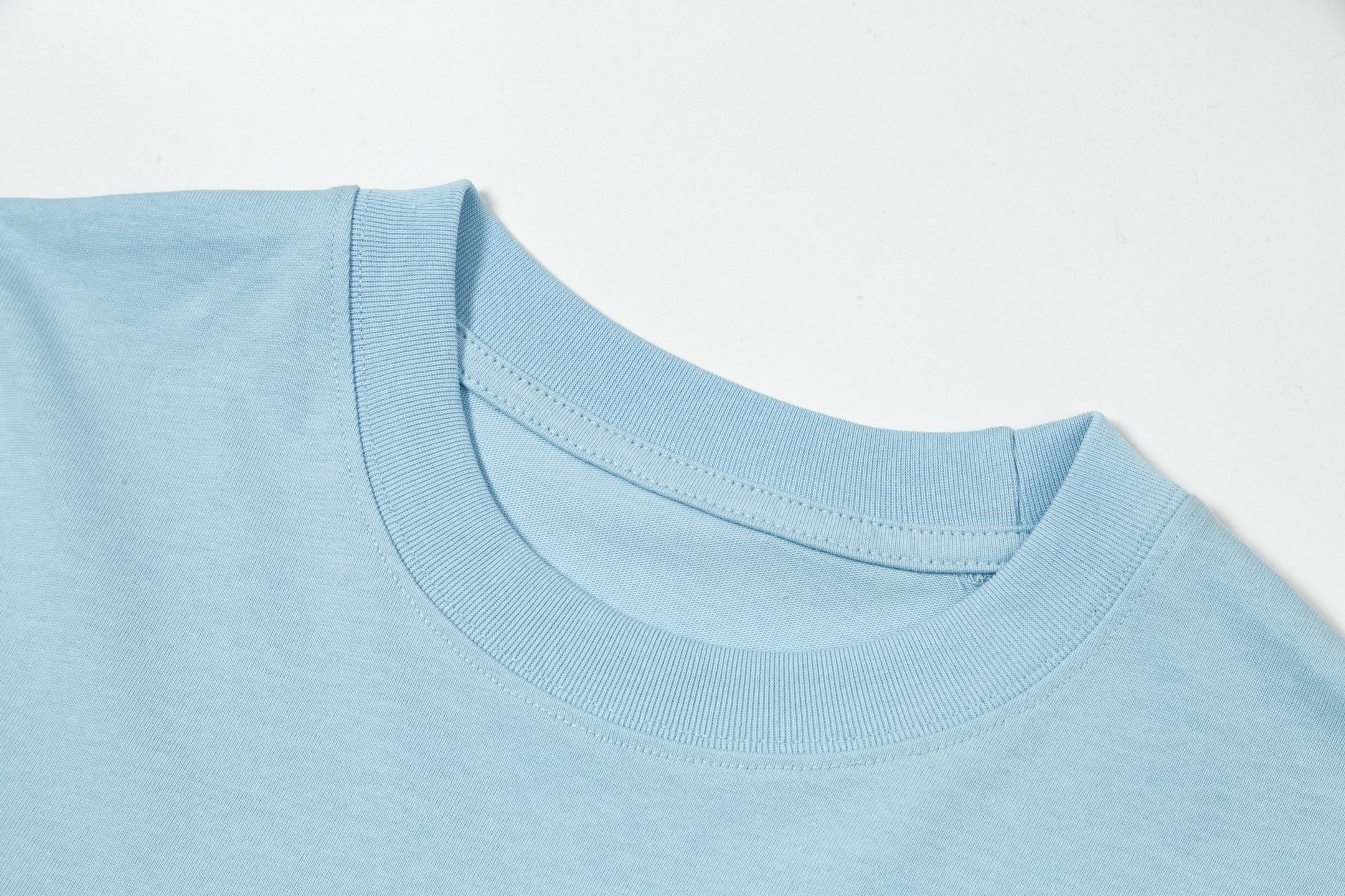 【DIOR 公式旗艦店】ディオール   Tシャツ ご好評に付き再入荷 250210