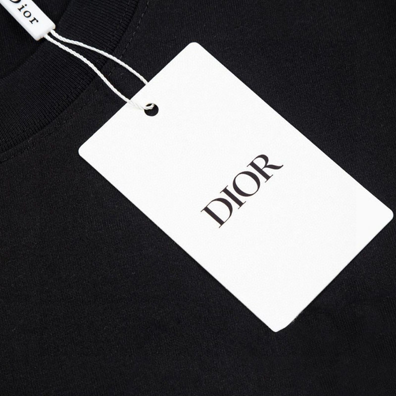 【DIOR 公式旗艦店】ディオール   Tシャツ ご好評に付き再入荷 250210