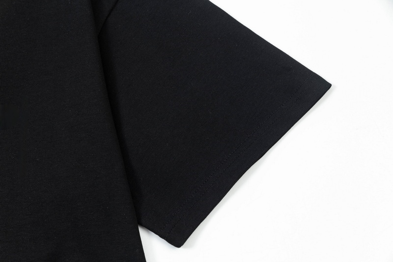 【PRADA  公式旗艦店】プラダ  Tシャツ ご好評に付き再入荷！250213