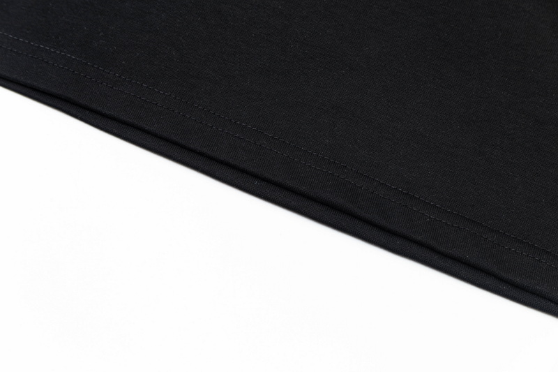 【PRADA  公式旗艦店】プラダ  Tシャツ ご好評に付き再入荷！250213