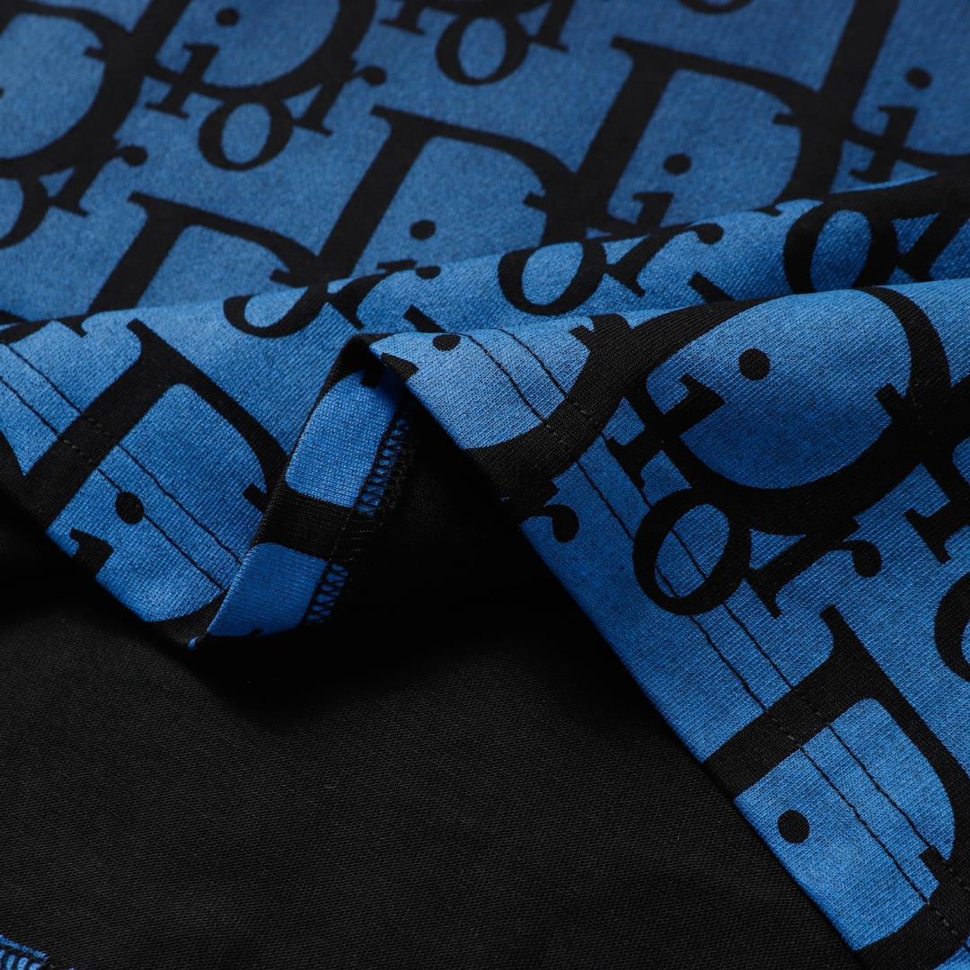 【DIOR 公式旗艦店】ディオール   Tシャツ ご好評に付き再入荷 250210