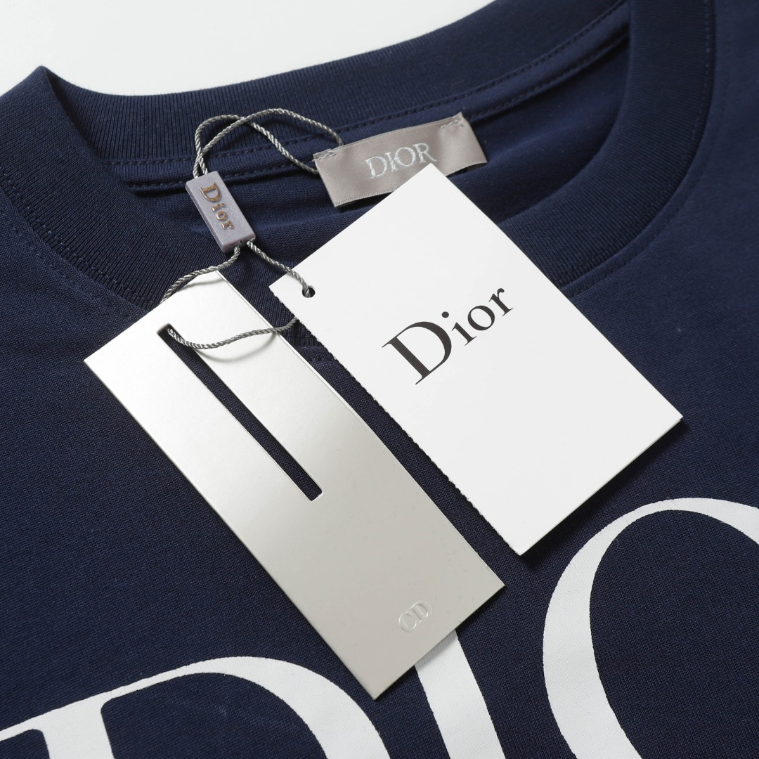 【DIOR 公式旗艦店】ディオール   Tシャツ ご好評に付き再入荷 250210