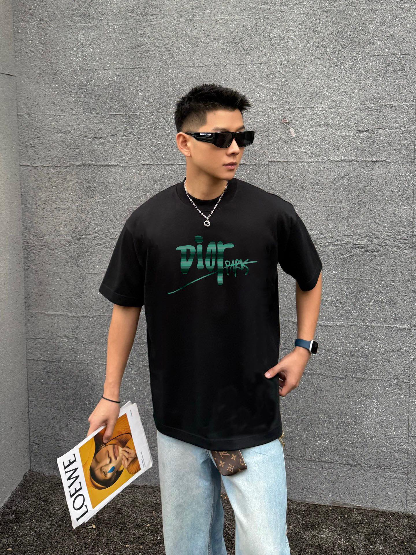 【DIOR 公式旗艦店】ディオール   Tシャツ ご好評に付き再入荷 250210