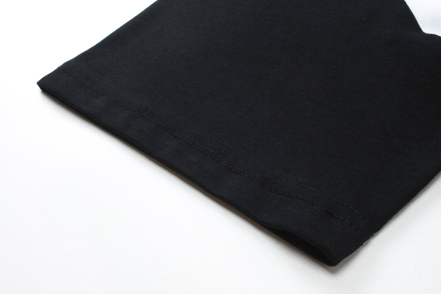 LV【LOUIS VUITTON  公式旗艦店】ルイヴィトン   Tシャツ ご好評に付き再入荷！250211