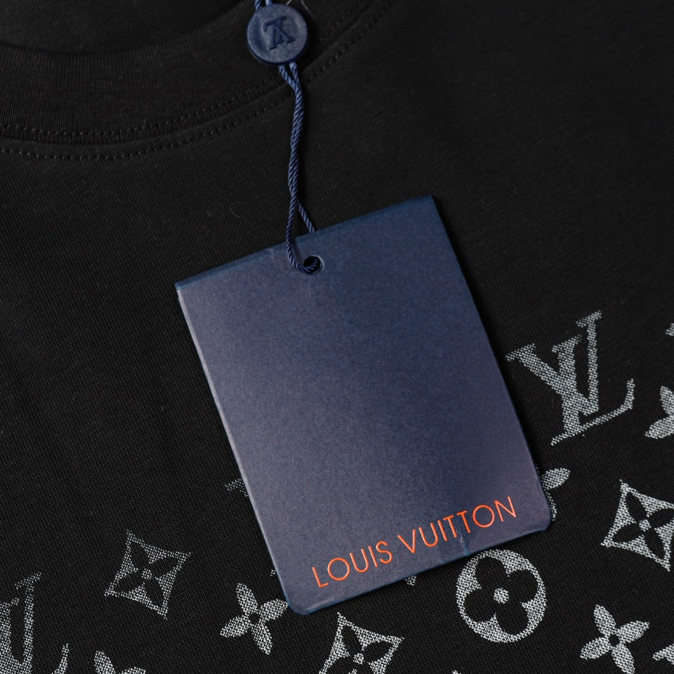 LV【LOUIS VUITTON  公式旗艦店】ルイヴィトン   Tシャツ ご好評に付き再入荷！250211