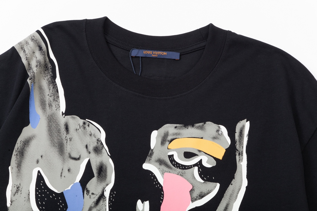 LV【LOUIS VUITTON  公式旗艦店】ルイヴィトン   Tシャツ ご好評に付き再入荷！250211