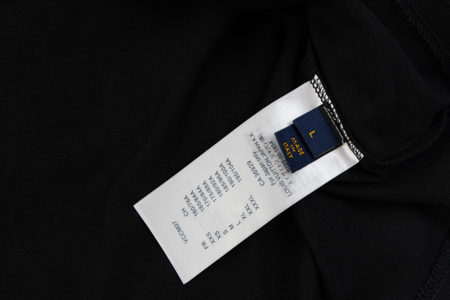 LV【LOUIS VUITTON  公式旗艦店】ルイヴィトン   Tシャツ ご好評に付き再入荷！250211