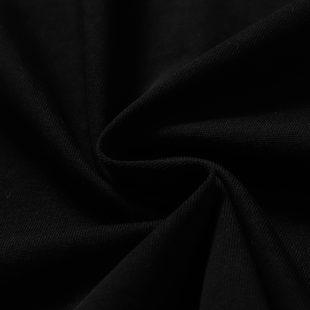 【BURBERRY  公式旗艦店】バーバリー  Tシャツ ご好評に付き再入荷 250211