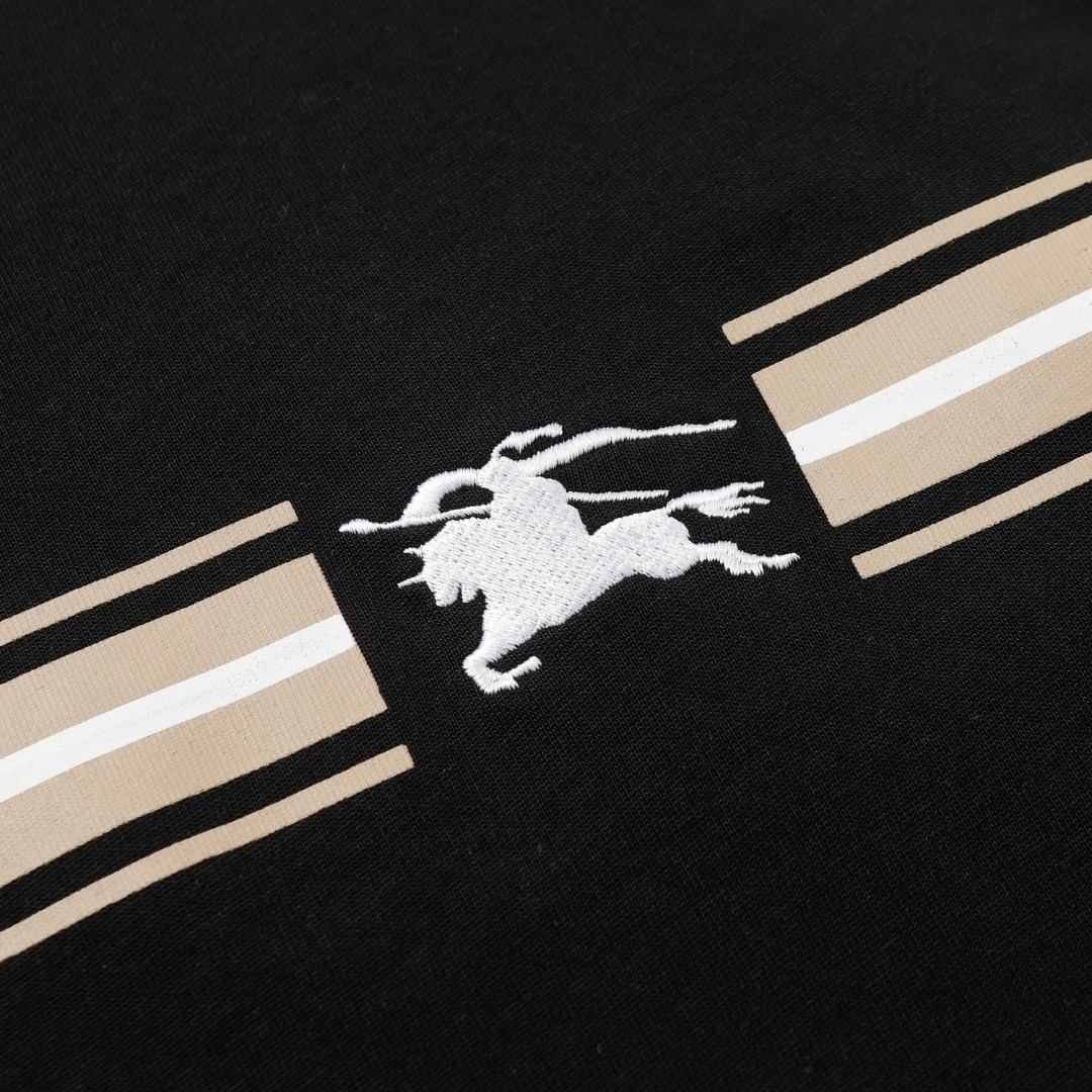 【BURBERRY  公式旗艦店】バーバリー  Tシャツ ご好評に付き再入荷 250211