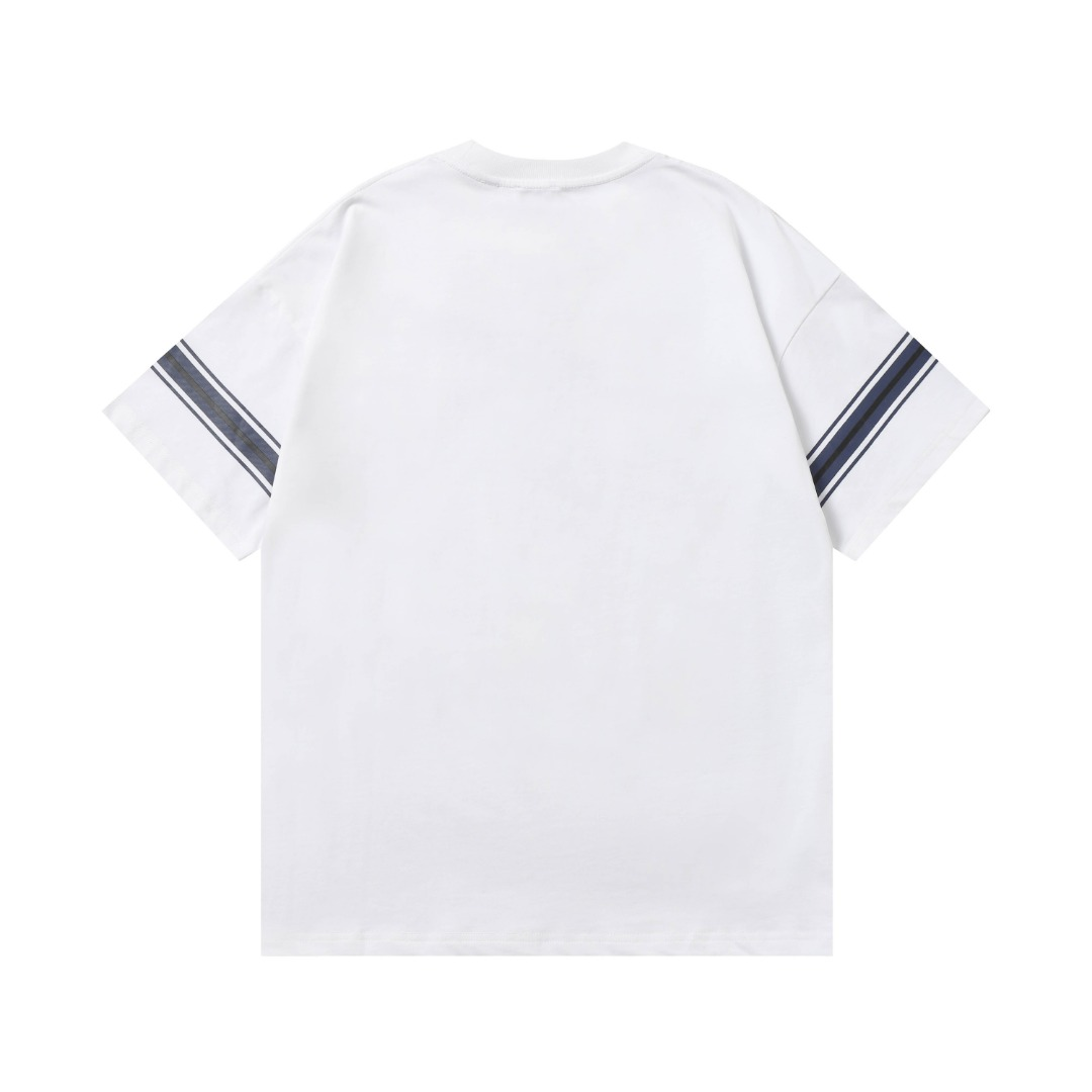 【BURBERRY  公式旗艦店】バーバリー  Tシャツ ご好評に付き再入荷 250211