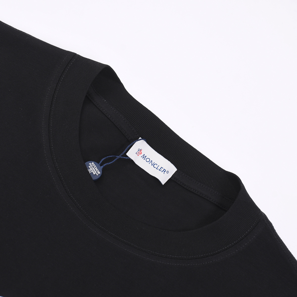 【MONCLER  公式旗艦店】モンクレール   Tシャツご好評に付き再入荷！250212