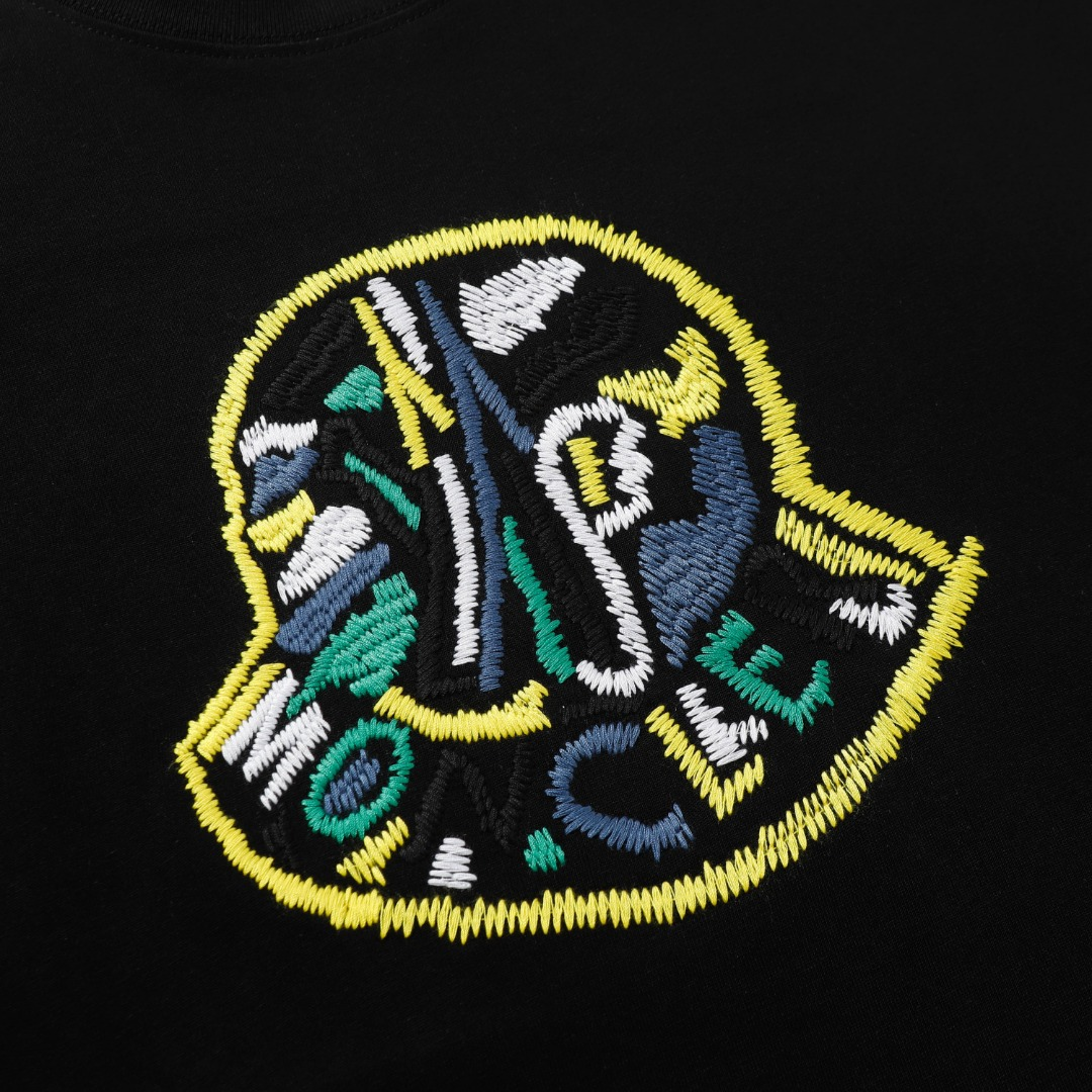 【MONCLER  公式旗艦店】モンクレール   Tシャツご好評に付き再入荷！250212