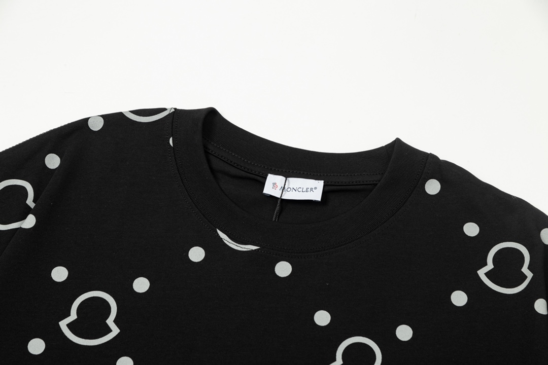 【MONCLER  公式旗艦店】モンクレール   Tシャツご好評に付き再入荷！250212
